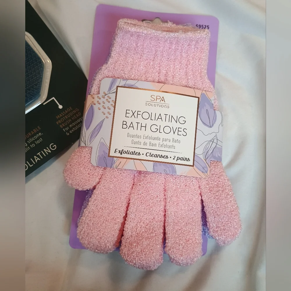 New Silicone Face & Body Scrubber Duo & Exfoliating 2 Pack Reusable Bath Gloves